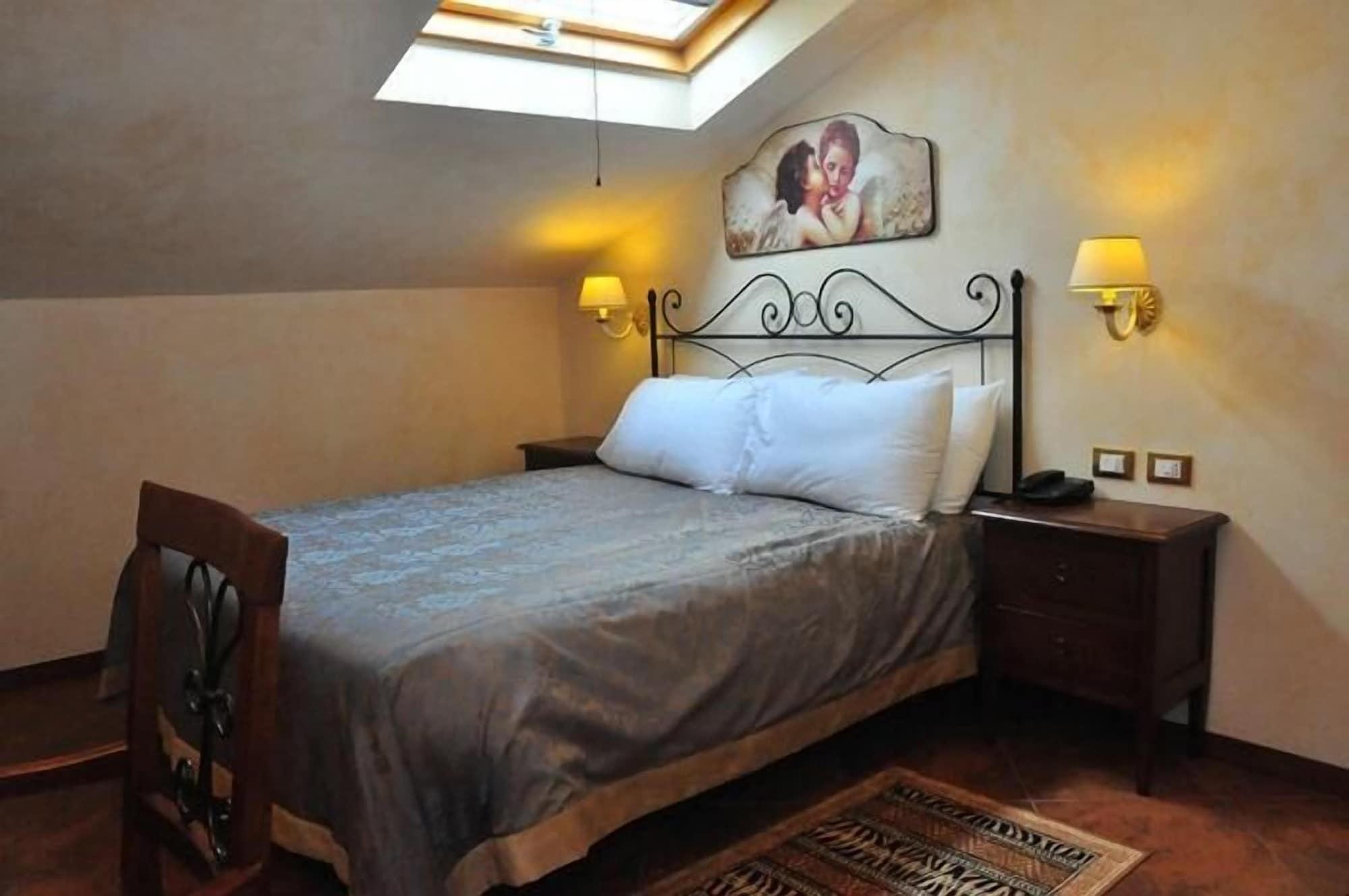 Oc Hotel Lunghezza Zewnętrze zdjęcie