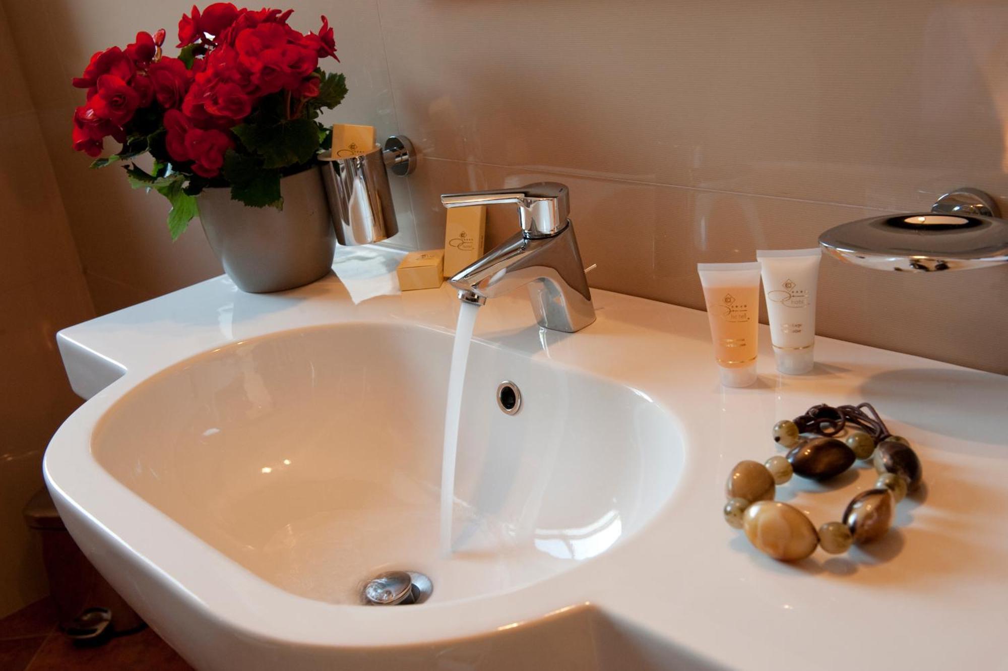 Oc Hotel Lunghezza Zewnętrze zdjęcie