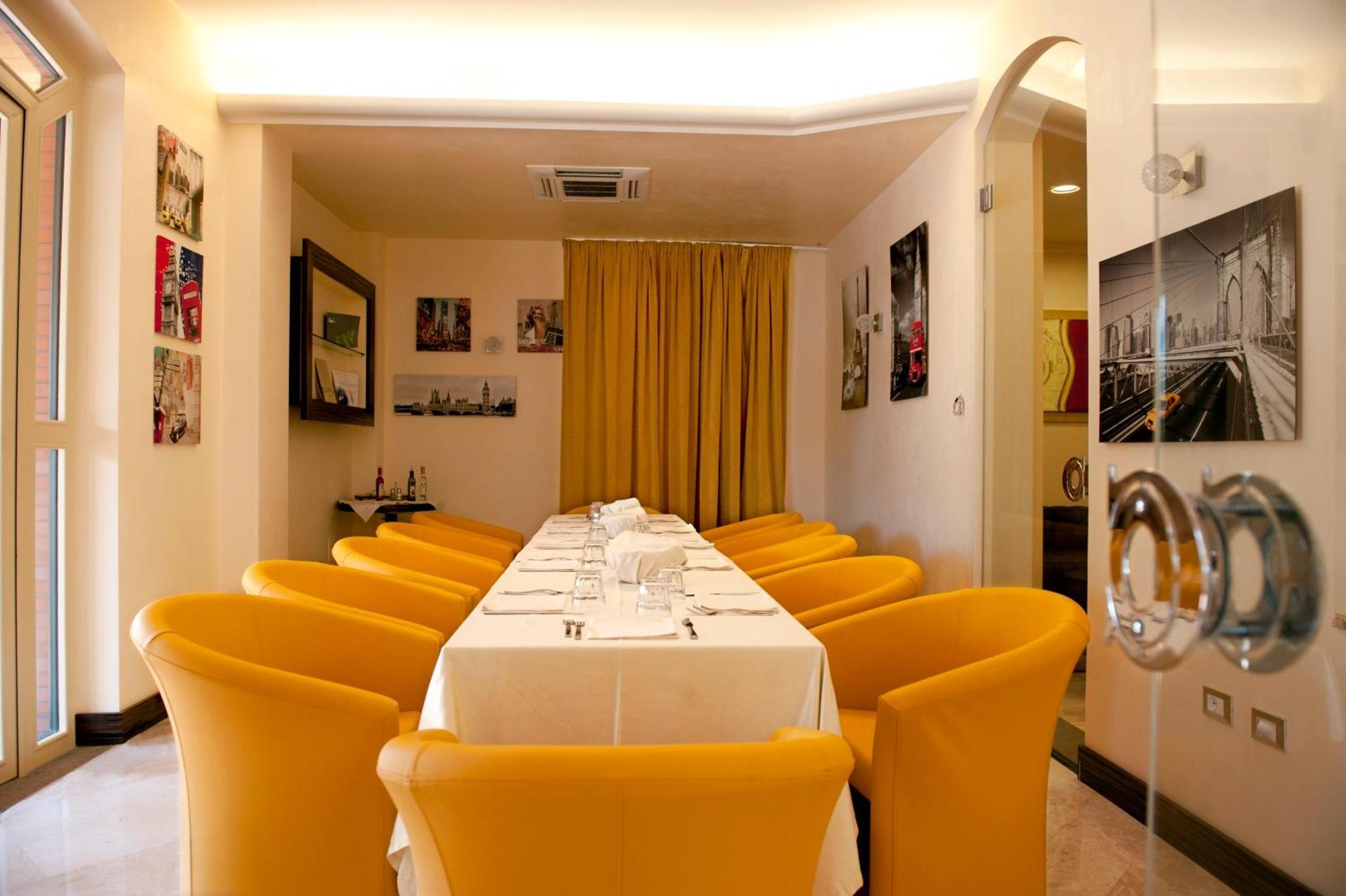 Oc Hotel Lunghezza Zewnętrze zdjęcie