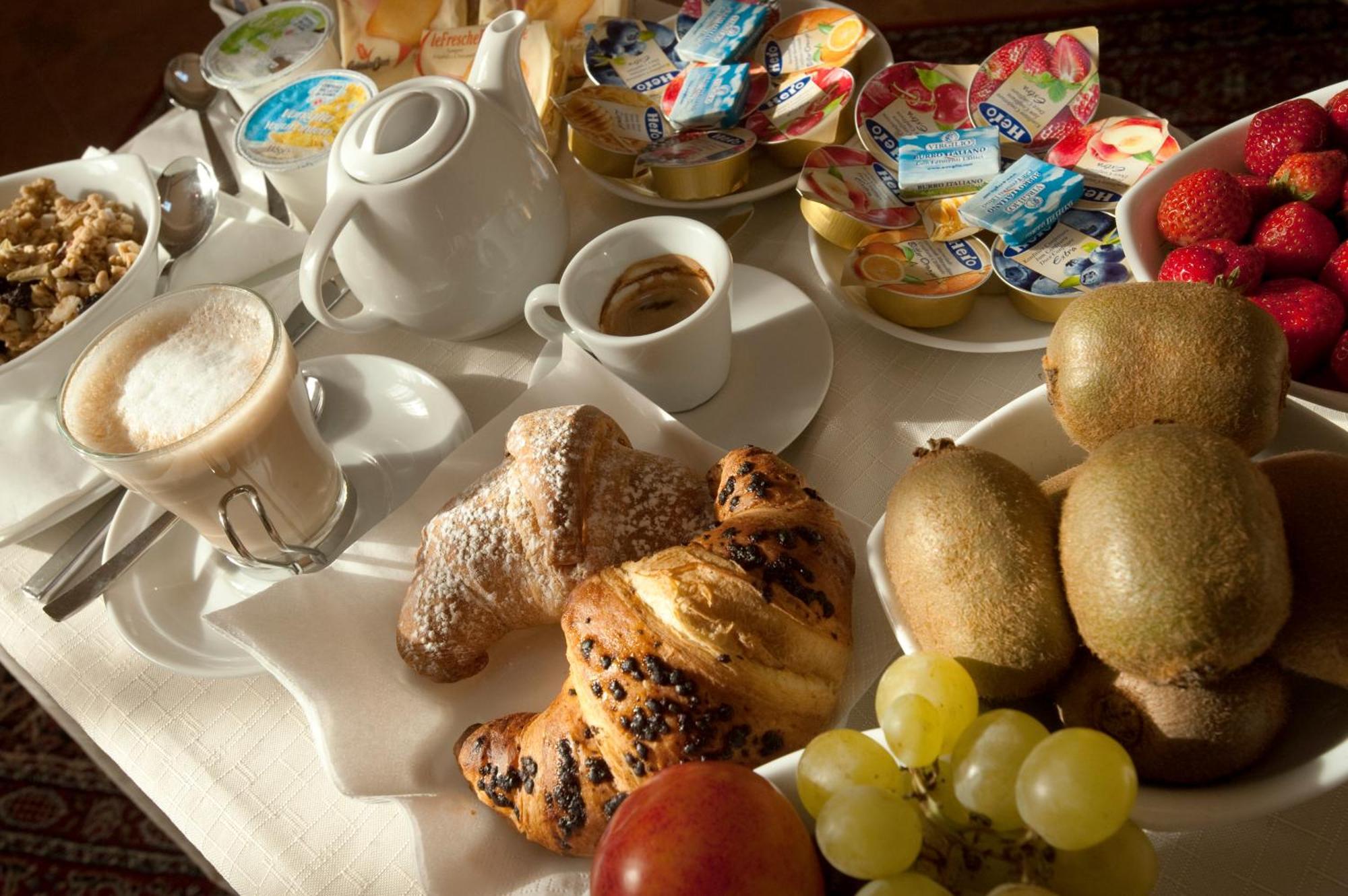 Oc Hotel Lunghezza Zewnętrze zdjęcie