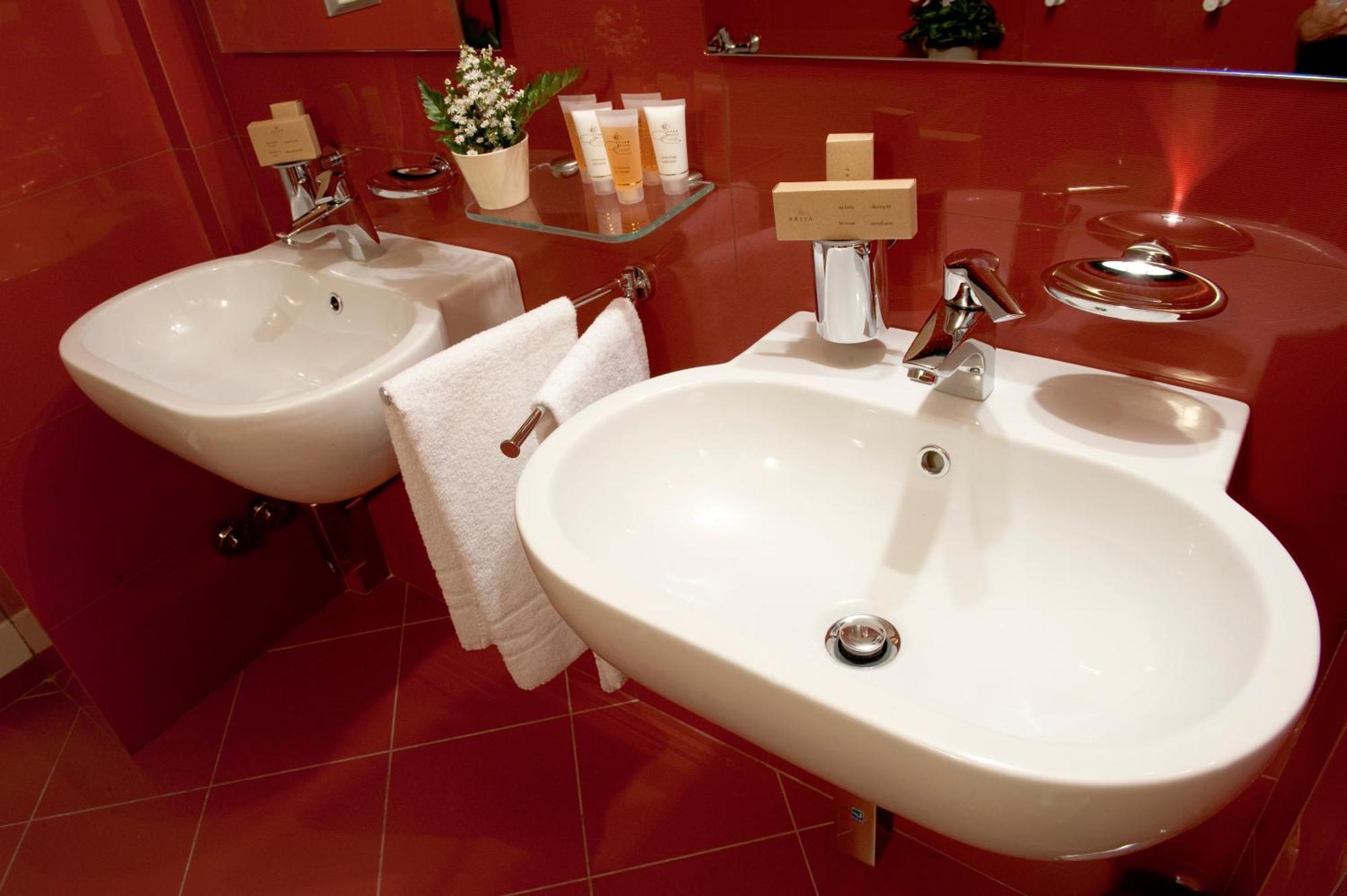 Oc Hotel Lunghezza Zewnętrze zdjęcie