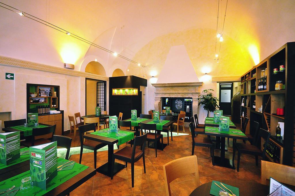 Oc Hotel Lunghezza Zewnętrze zdjęcie