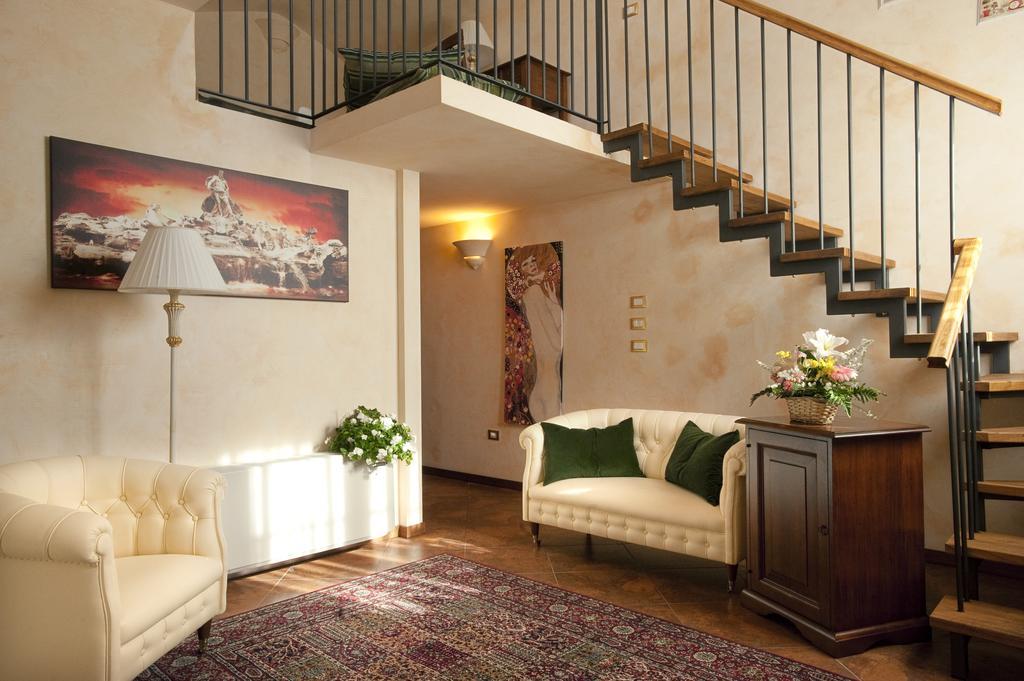 Oc Hotel Lunghezza Zewnętrze zdjęcie